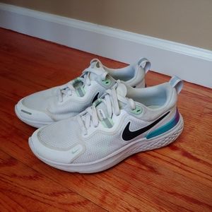 Nike React Miler Running Shoes Sneakers Womens Size 6.5 White CW1778-102